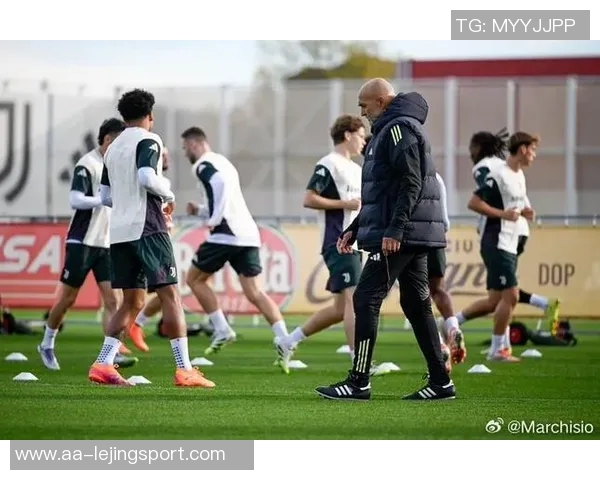 迪纳塔莱期待斯帕莱蒂的攻势足球带来精彩表现并希望DV9赛季进球达到20个