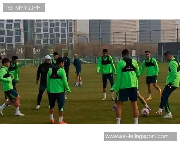 国安球迷热情助阵足协杯期待现场见证球队夺冠铁路出行服务便捷无忧 国安球迷热情助阵足协杯期待现场见证球队夺冠铁路出行服务便捷无忧