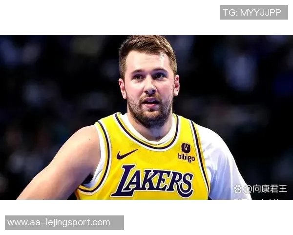 开拓者媒体人称里夫斯状态出色湖人队在东契奇与老詹归来后实力不容小觑 开拓者媒体人称里夫斯状态出色湖人队在东契奇与老詹归来后实力不容小觑