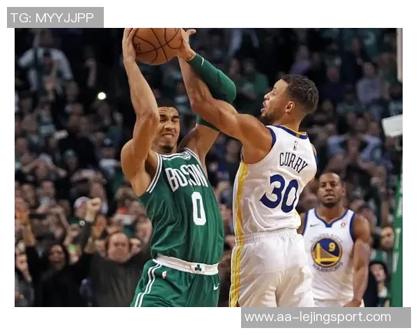 斯潘塞出战102分钟勇士每百回合净胜对手超25分展现强大实力 斯潘塞出战102分钟勇士每百回合净胜对手超25分展现强大实力